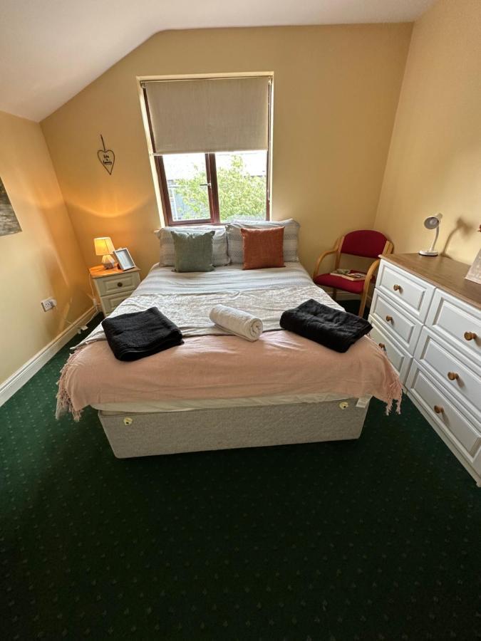 Edwards Cosy B&B Galway Exterior photo