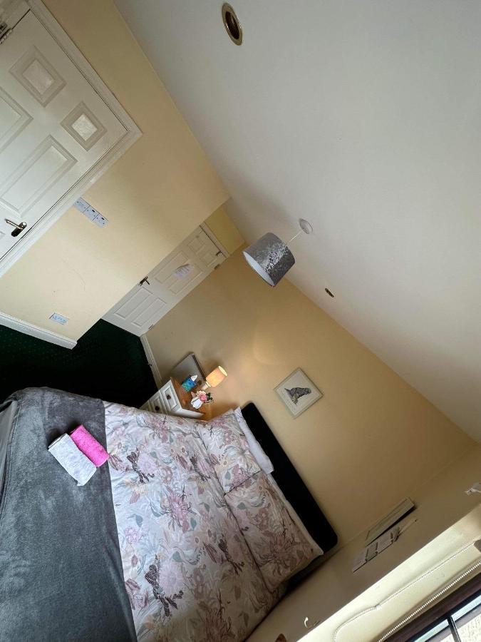 Edwards Cosy B&B Galway Exterior photo
