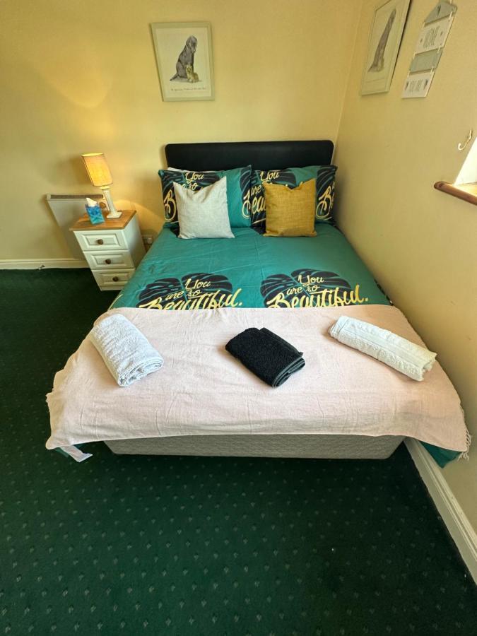 Edwards Cosy B&B Galway Exterior photo