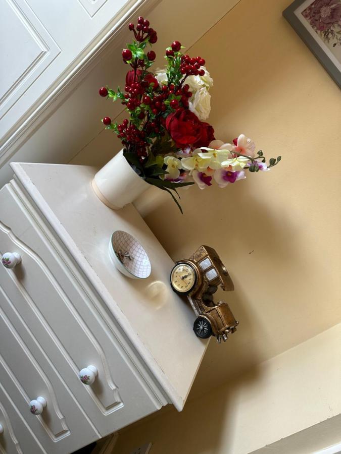 Edwards Cosy B&B Galway Exterior photo