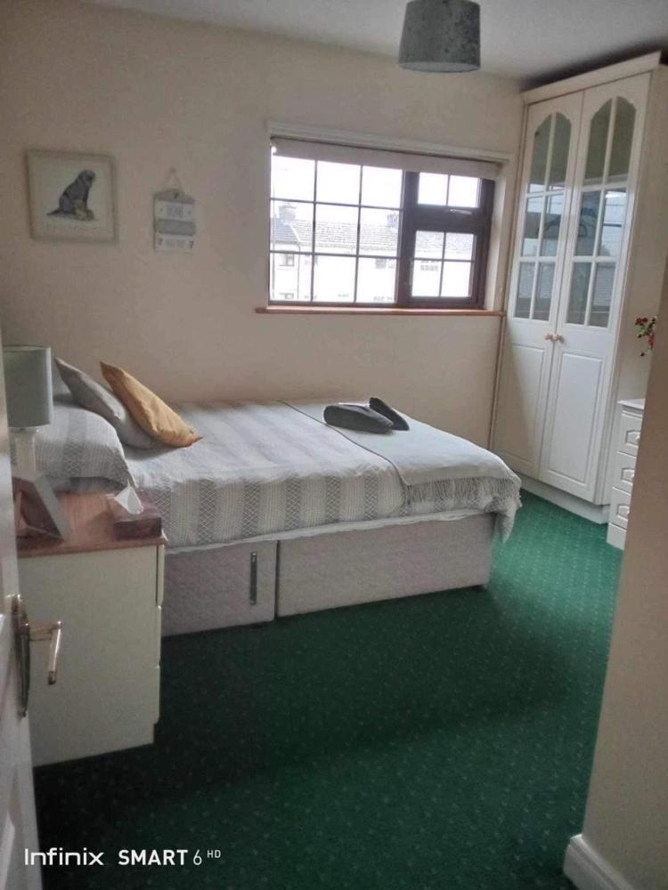 Edwards Cosy B&B Galway Exterior photo